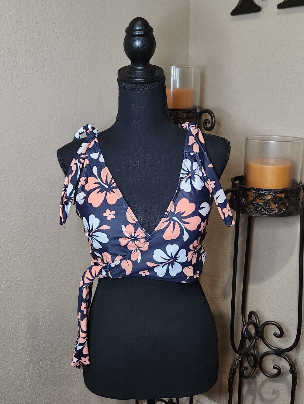 Unbranded Black Coral Hibiscus Tie-Shoulder Wrap Swim Top Size Medium